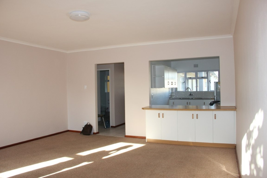 To Let 2 Bedroom Property for Rent in Martinville Western Cape